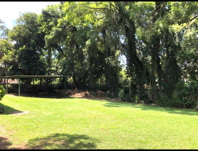 9 BEDROOM HOUSE FOR SALE IN SCOTTSVILLE